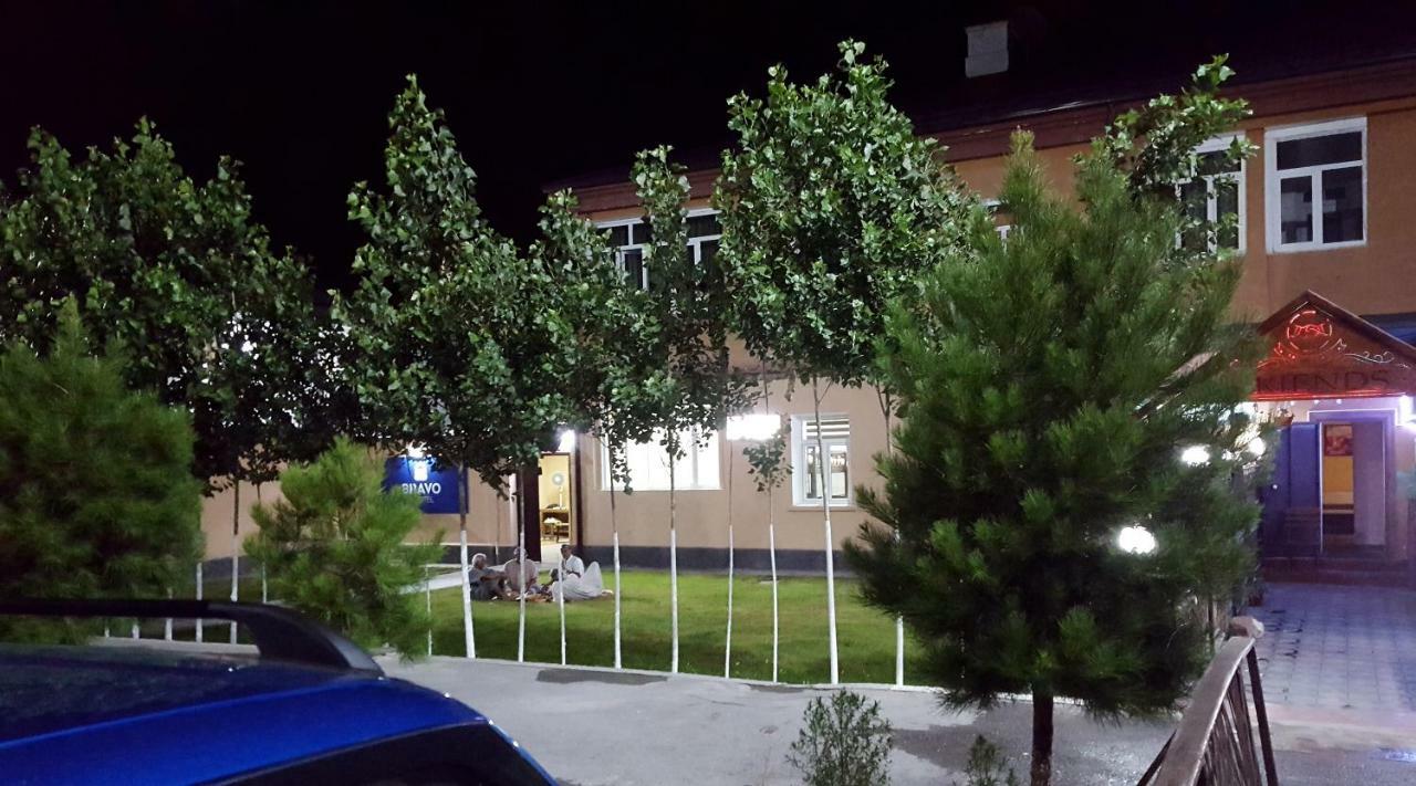 Hostel Bravo Фергана Екстер'єр фото